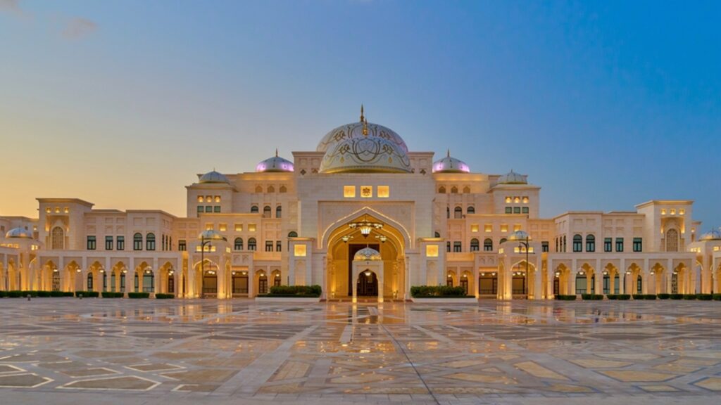 Luxury travel destinations in UAE 2025